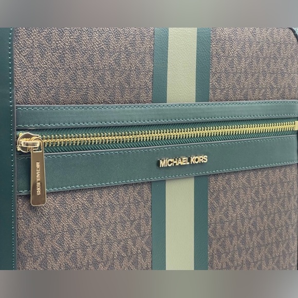 Michael Kors Jet Set Travel Trolley Suitcase - Picture 5 of 12